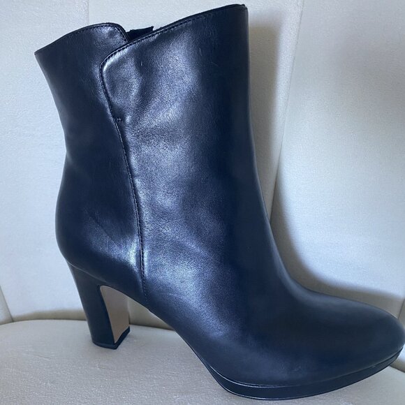 Black Leather Ankle Boots NINE WEST - Picture 5 of 16